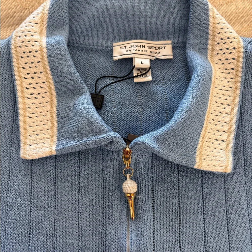 NWT Soft Blue Zip-Up Sweater with White and Tan Accents Sz L